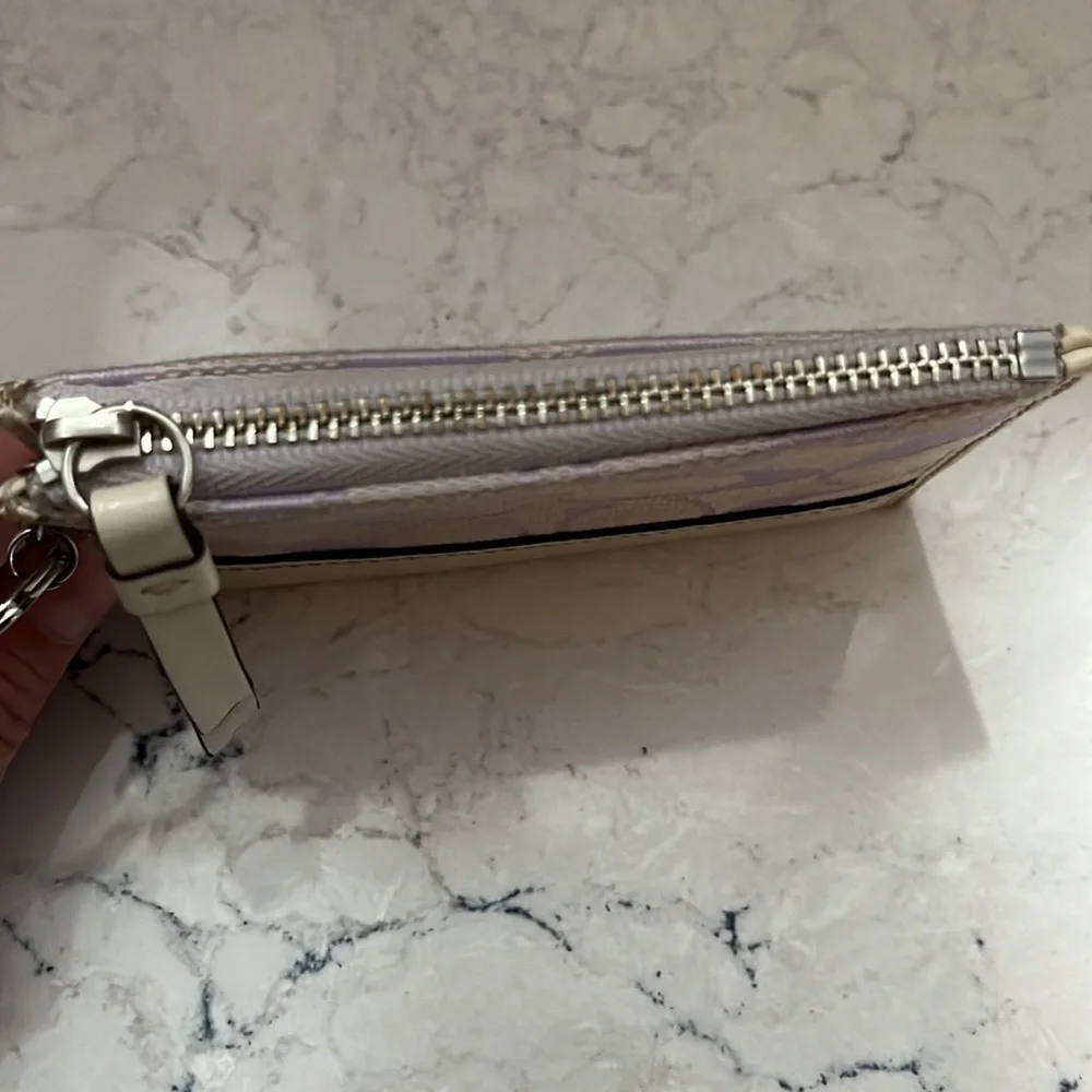 Coach lilac/cream small card wallet with keychain - Picture 5 of 6